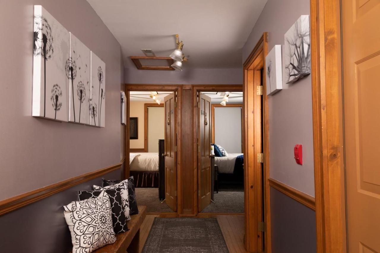 גלנה Riverboat Suites מראה חיצוני תמונה
