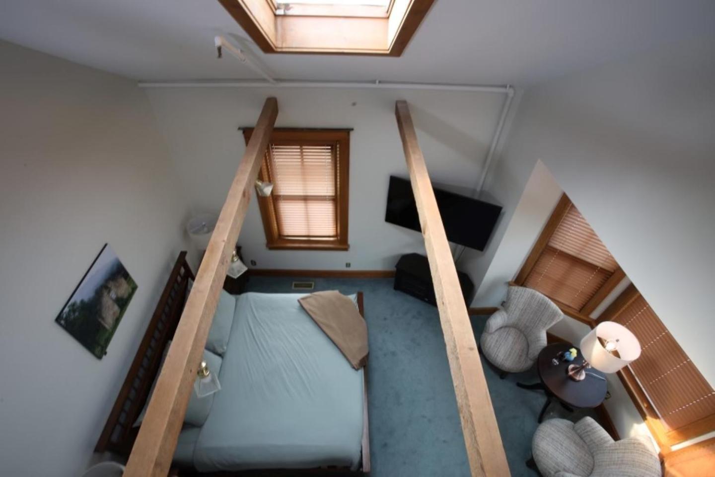 גלנה Riverboat Suites מראה חיצוני תמונה